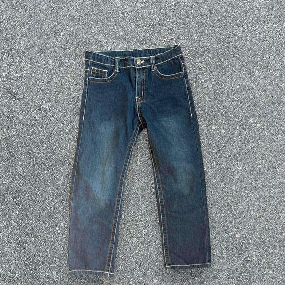 2 Youth Dark wash true religion jeans - Picture 2 of 9